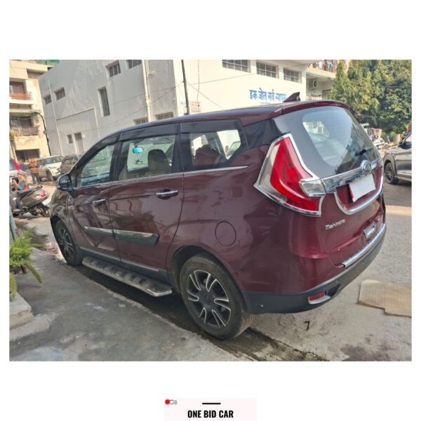 Mahindra Marazzo M8 Top Model (2018) - Image 4